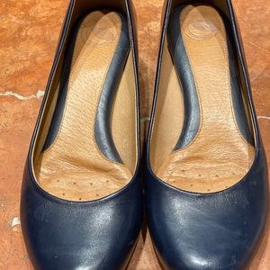 Women’s Nurture dark navy leather wedges